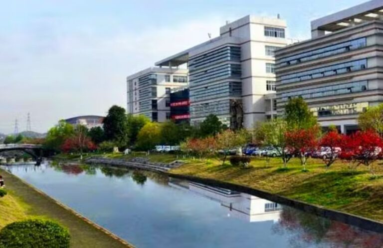 China Three Gorges University